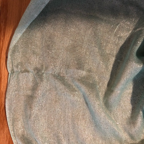 Forever 21 Scarf - Picture 2 of 2